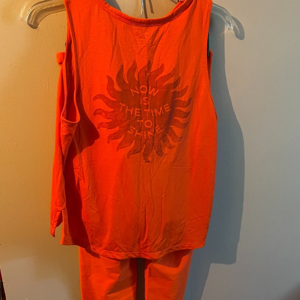 old navy 2-piece orange tank and legging outfit
